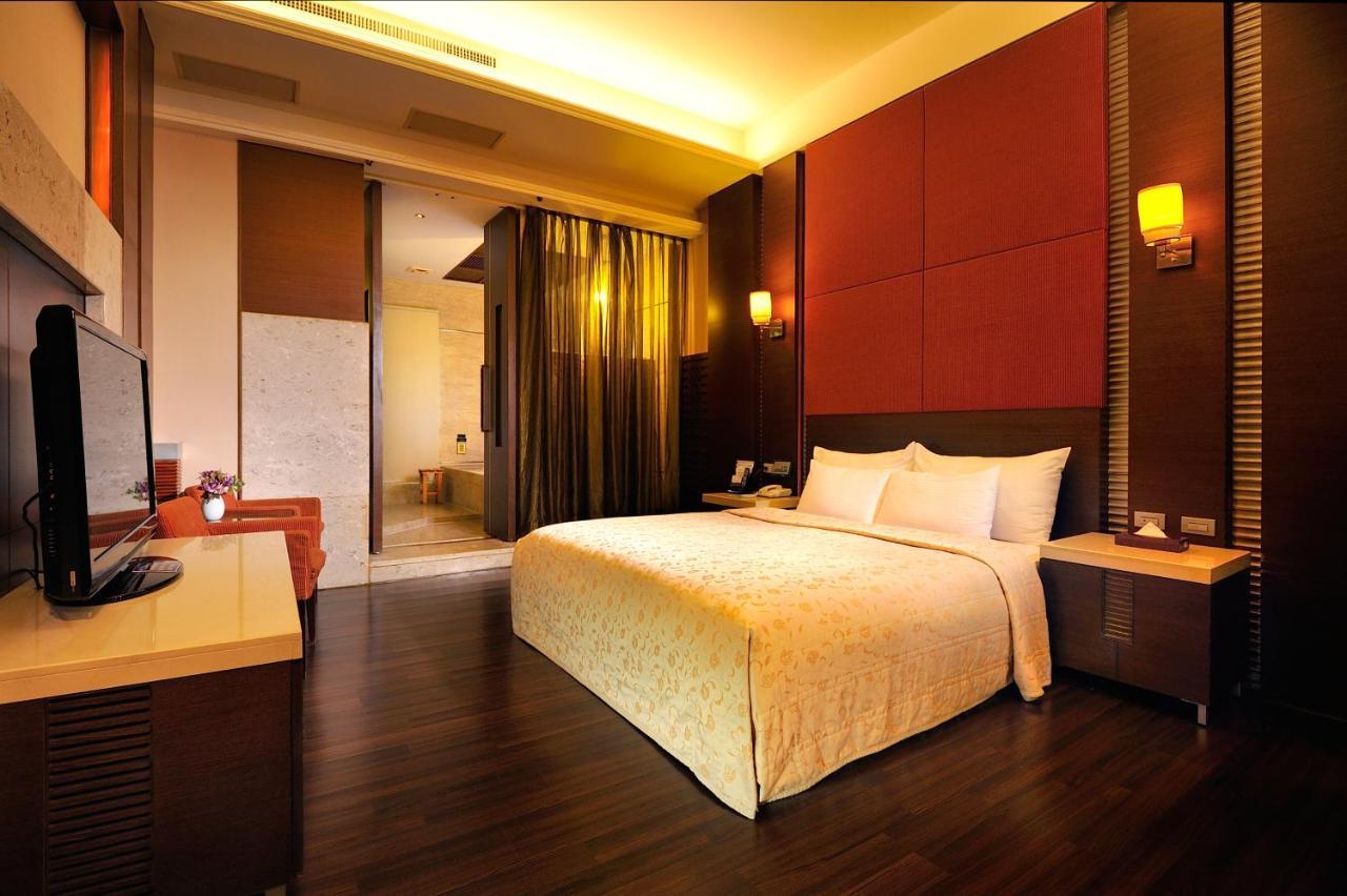 Jing Hwa Motel Tainan Exterior foto